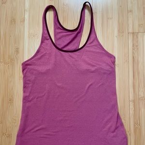 Lululemon tank size 4